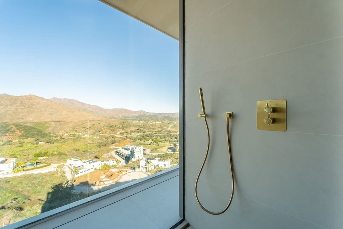 5 sovrum Villa till salu i La Cala Golf med pool garage - 3 100 000 € (Ref: 10019985)
