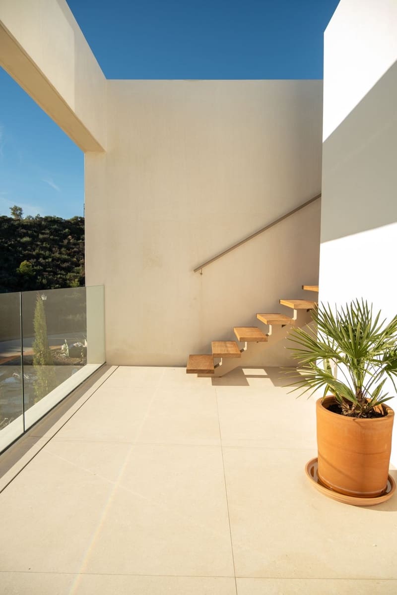 5 sovrum Villa till salu i La Cala Golf med pool garage - 3 100 000 € (Ref: 10019985)