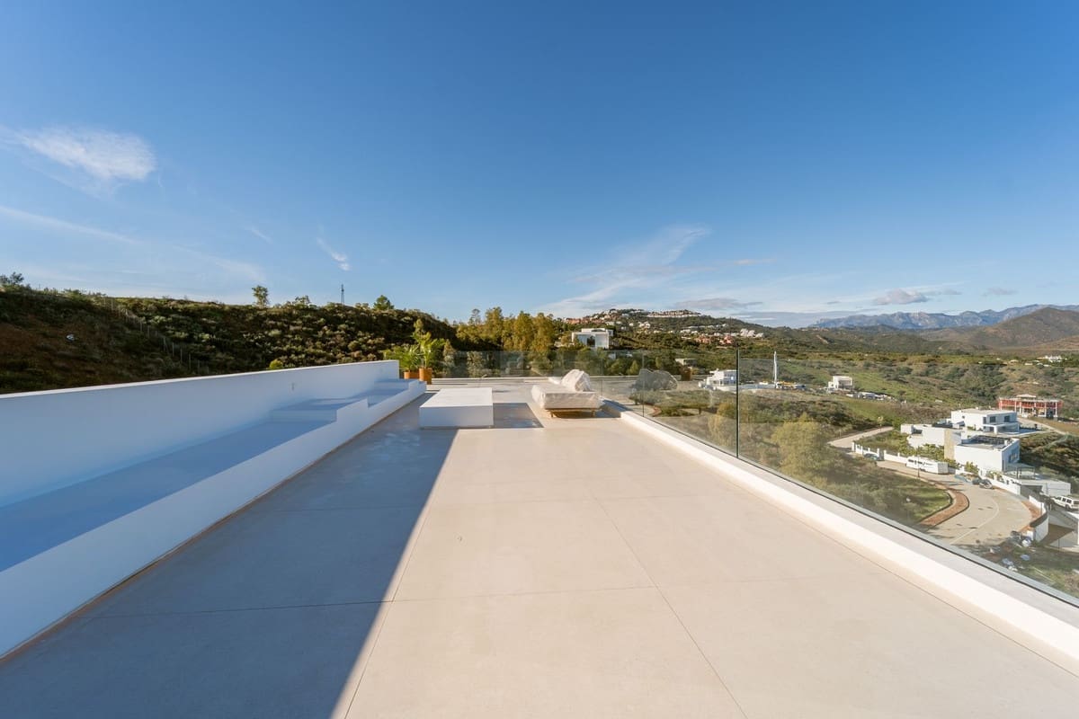 5 sovrum Villa till salu i La Cala Golf med pool garage - 3 100 000 € (Ref: 10019985)