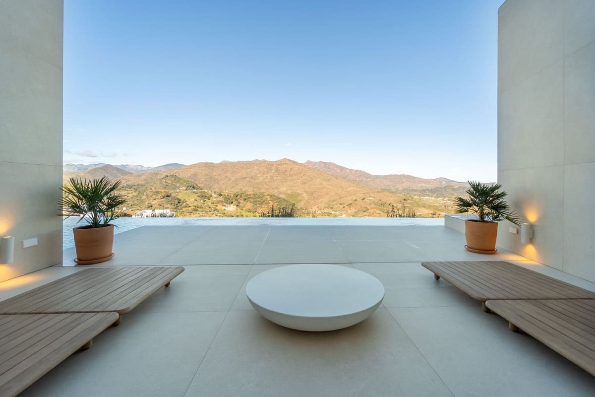 5 sovrum Villa till salu i La Cala Golf med pool garage - 3 100 000 € (Ref: 10019985)