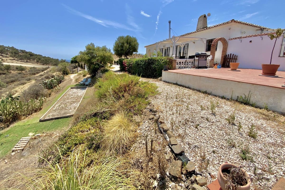 4 slaapkamer Villa te koop in La Cala de Mijas met zwembad - € 779.950 (Ref: 10019986)