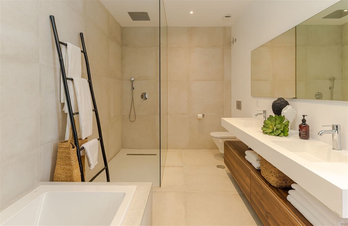 Chalet de 9 habitaciones en Riviera del Sol en venta con piscina garaje - 2.925.000 € (Ref: 10019987)
