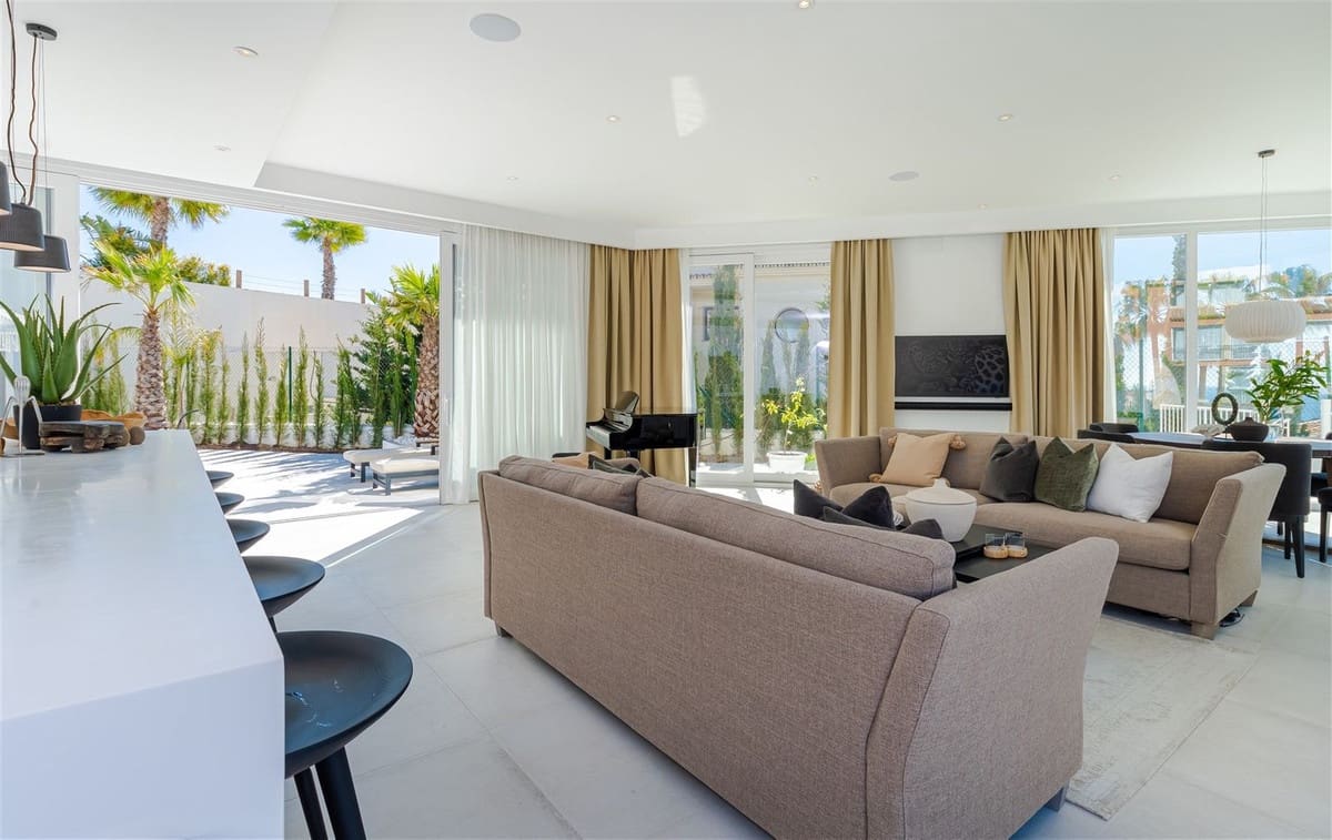 Chalet de 9 habitaciones en Riviera del Sol en venta con piscina garaje - 2.925.000 € (Ref: 10019987)