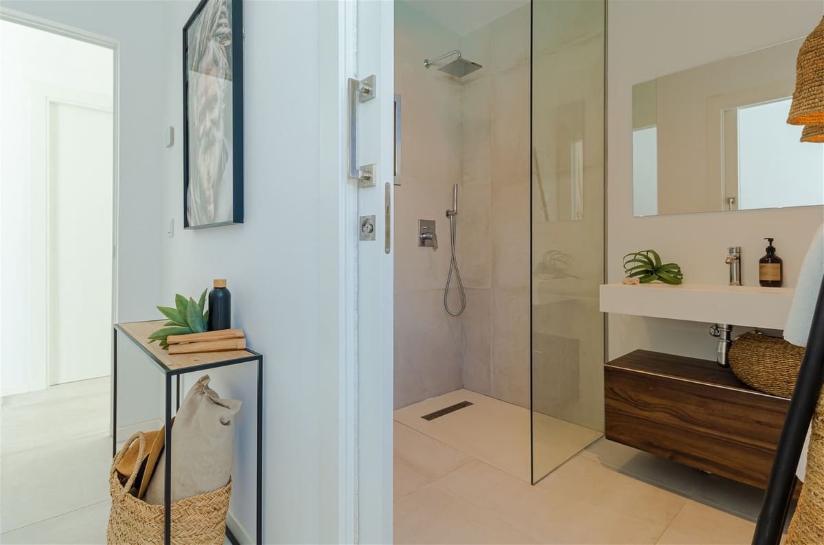 Chalet de 9 habitaciones en Riviera del Sol en venta con piscina garaje - 2.925.000 € (Ref: 10019987)