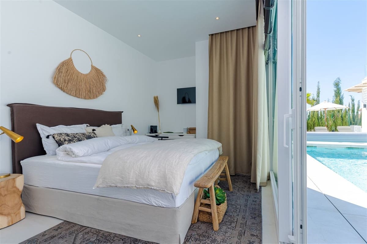 Chalet de 9 habitaciones en Riviera del Sol en venta con piscina garaje - 2.925.000 € (Ref: 10019987)