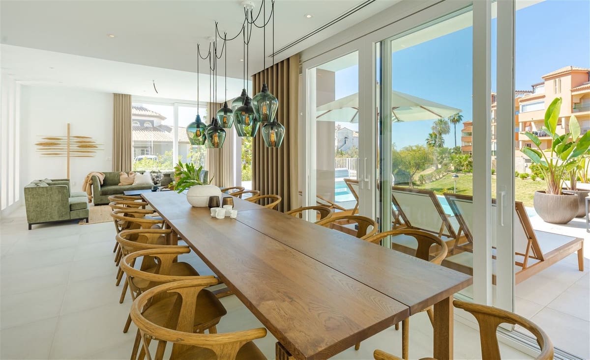 Chalet de 9 habitaciones en Riviera del Sol en venta con piscina garaje - 2.925.000 € (Ref: 10019987)