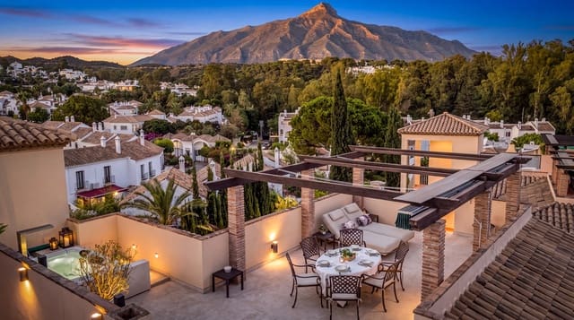 3 soverom Leilighet til salgs i Nueva Andalucia, Marbella med svømmebasseng - € 1 149 000 (Ref: 10021731)