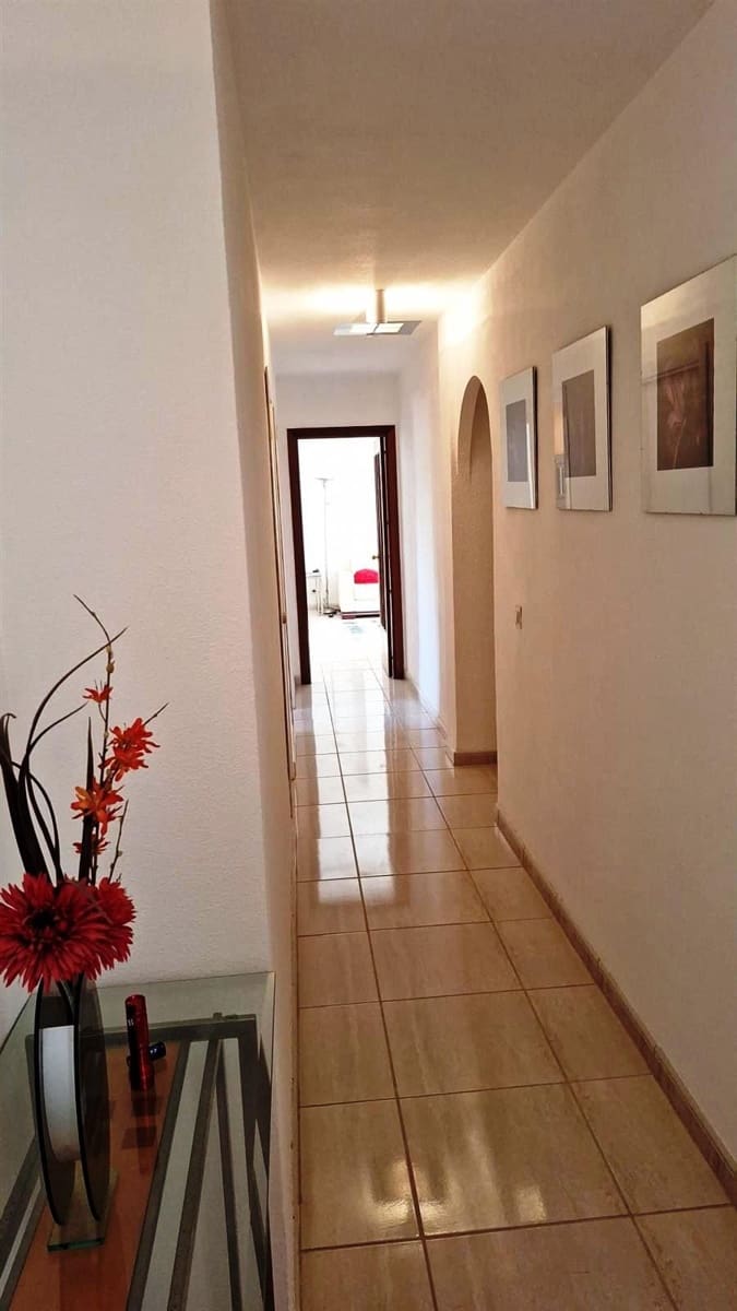 3 quarto Apartamento para venda em La Duquesa / Puerto de la Duquesa - 320 000 € (Ref: 10021733)
