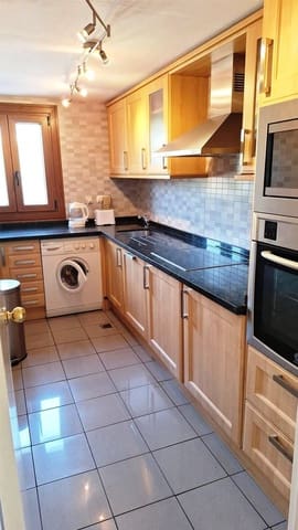 3 quarto Apartamento para venda em La Duquesa / Puerto de la Duquesa, Manilva - 320 000 € (Ref: 10021733)