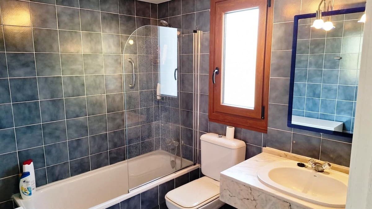 3 quarto Apartamento para venda em La Duquesa / Puerto de la Duquesa - 320 000 € (Ref: 10021733)
