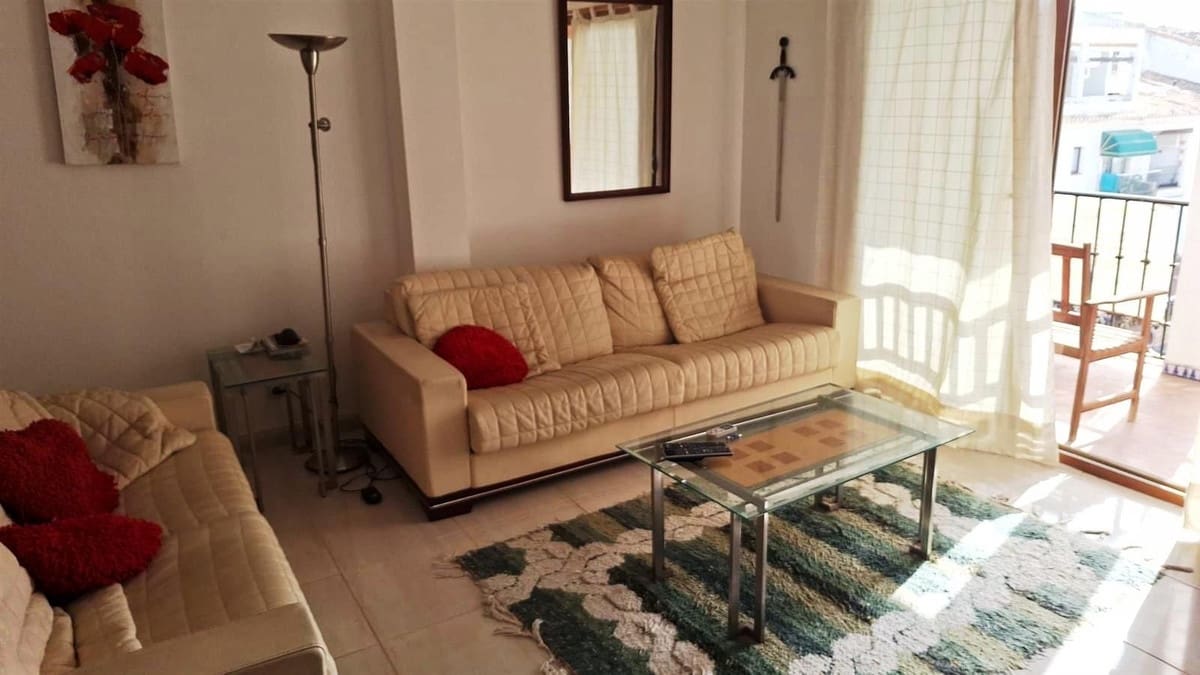 3 quarto Apartamento para venda em La Duquesa / Puerto de la Duquesa - 320 000 € (Ref: 10021733)