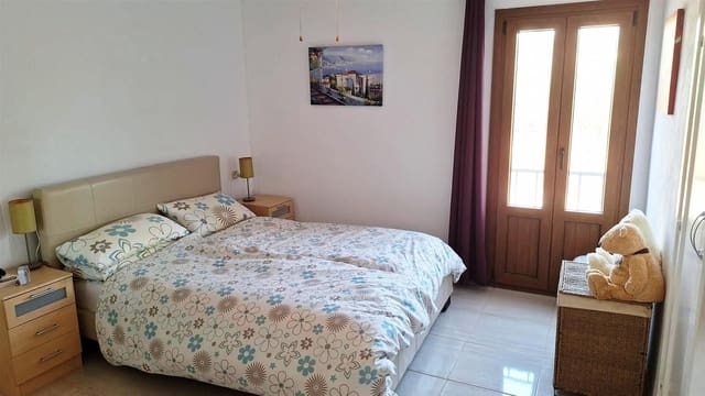 3 quarto Apartamento para venda em La Duquesa / Puerto de la Duquesa, Manilva - 320 000 € (Ref: 10021733)