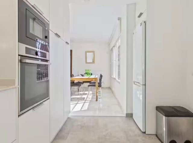 6 quarto Moradia para venda em Elviria, Marbella com piscina - 1 200 000 € (Ref: 10021735)