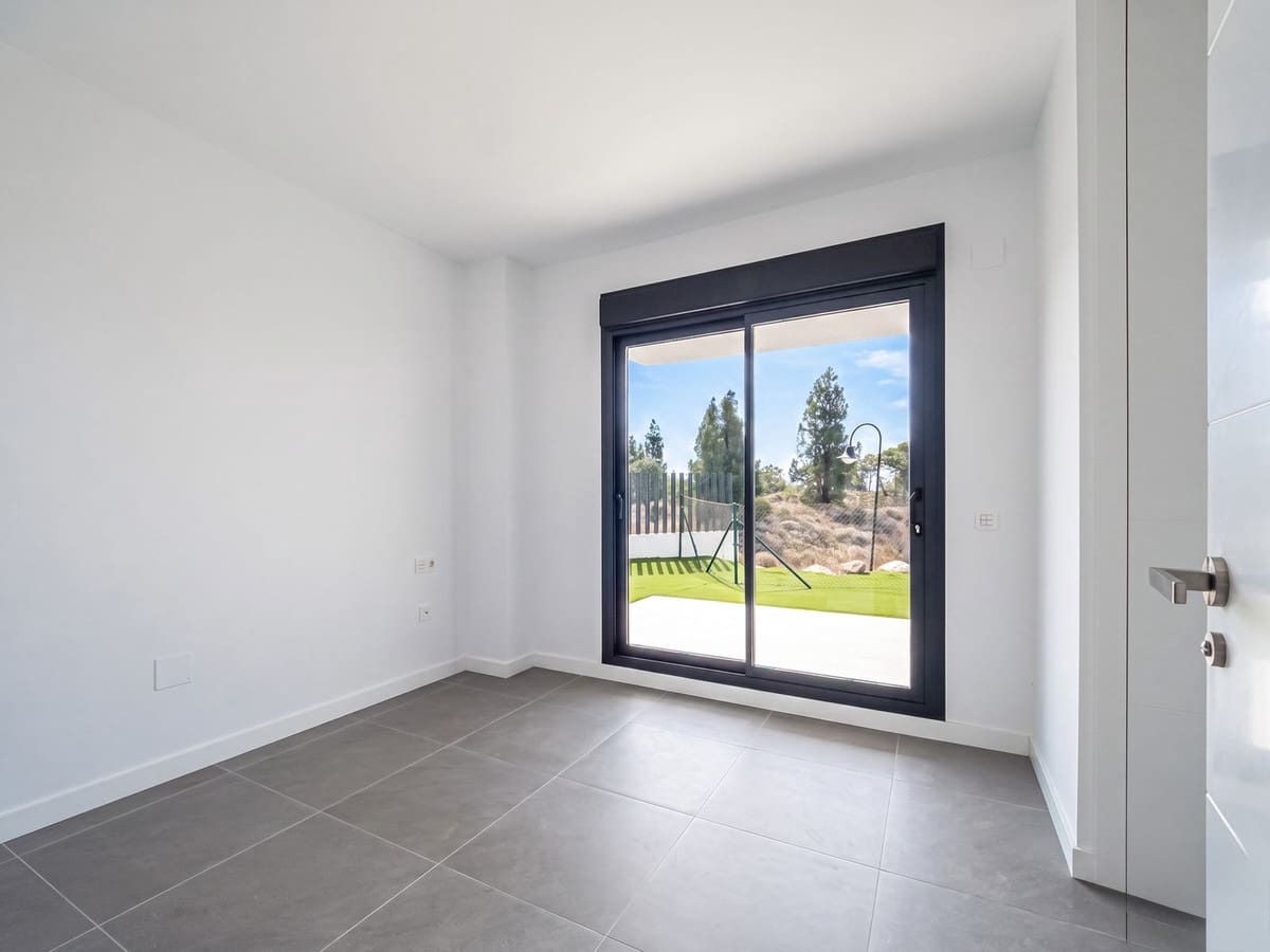 2 Zimmer Apartment zu verkaufen in El Chaparral mit Pool - 449.000 € (Ref: 10021736)