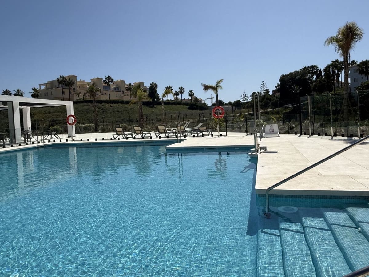 2 Zimmer Apartment zu verkaufen in El Chaparral mit Pool - 449.000 € (Ref: 10021736)