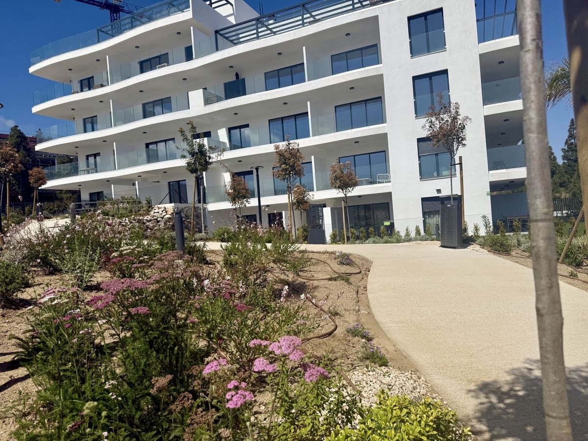 2 Zimmer Apartment zu verkaufen in El Chaparral mit Pool - 449.000 € (Ref: 10021736)