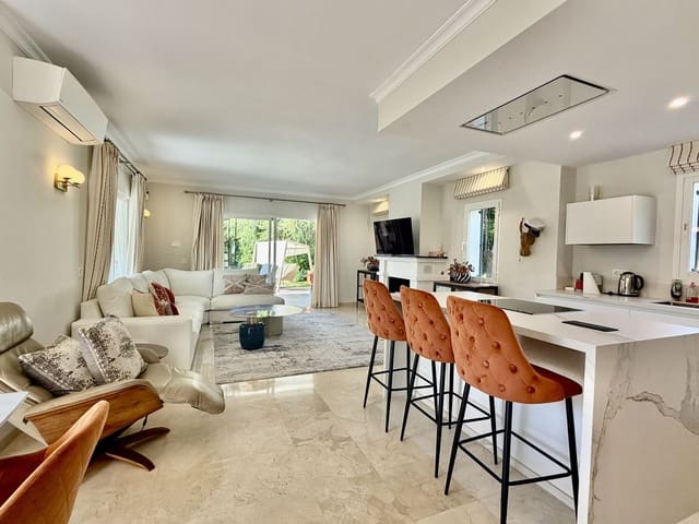 4 slaapkamer Villa te koop in El Rosario, Marbella met zwembad garage - € 1.850.000 (Ref: 10021737)