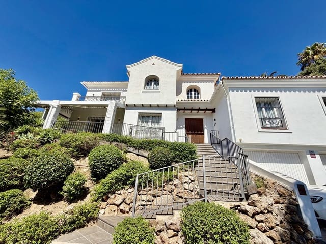 4 slaapkamer Villa te koop in El Rosario, Marbella met zwembad garage - € 1.850.000 (Ref: 10021737)