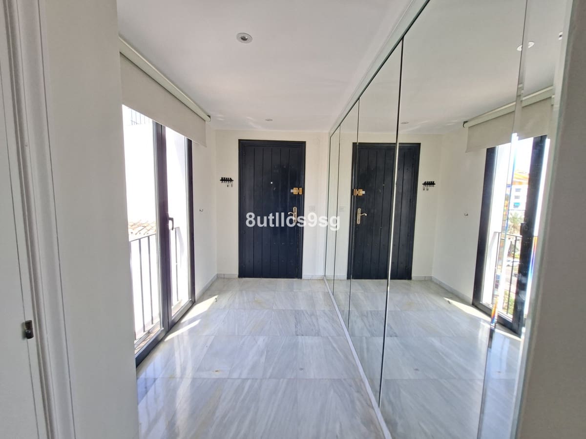 3 slaapkamer Appartement te koop in Puerto Banus met zwembad - € 890.000 (Ref: 10021739)