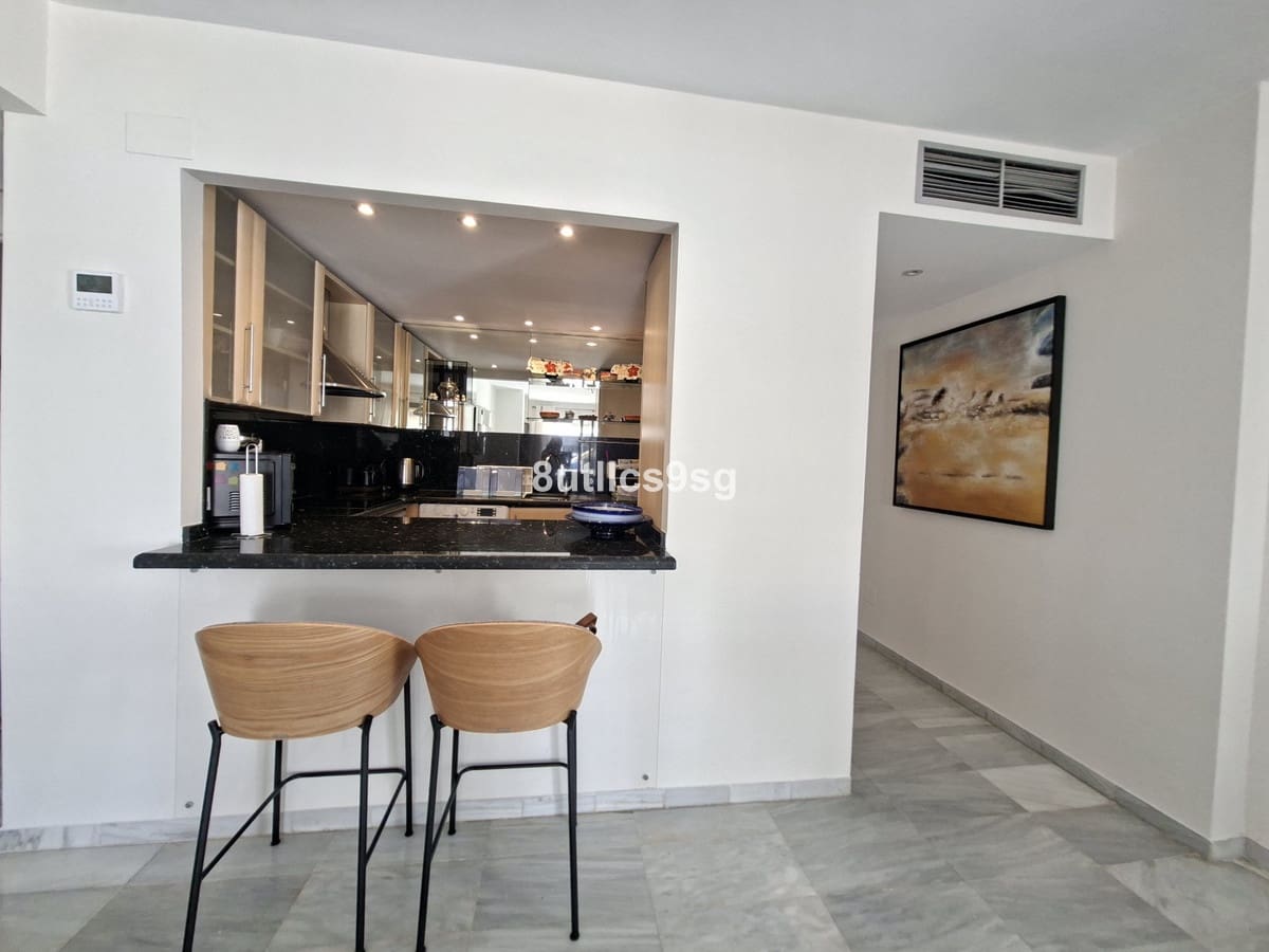 3 slaapkamer Appartement te koop in Puerto Banus met zwembad - € 890.000 (Ref: 10021739)