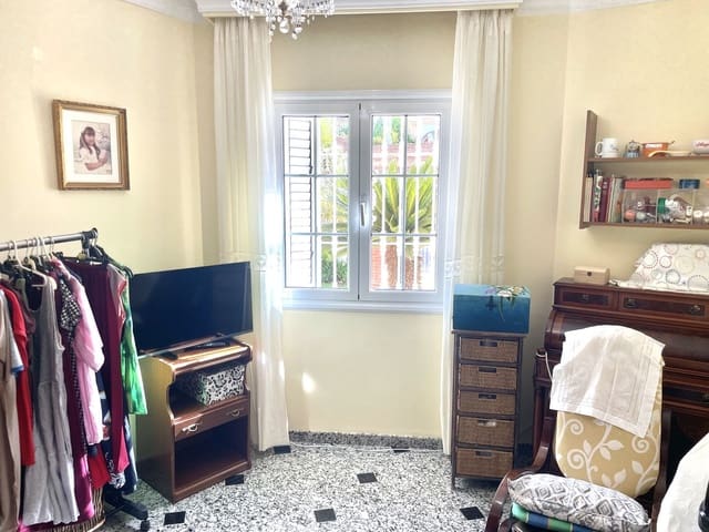 Chalet de 4 habitaciones en Las Lagunas de Mijas, Mijas en venta con piscina - 1.200.000 € (Ref: 10021740)