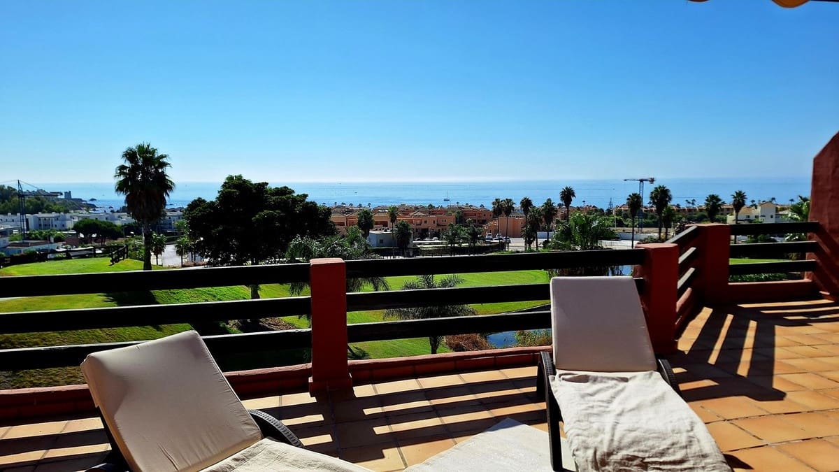 2 bedroom Apartment for sale in Bahia de Casares with pool - € 460,000 (Ref: 10021742)