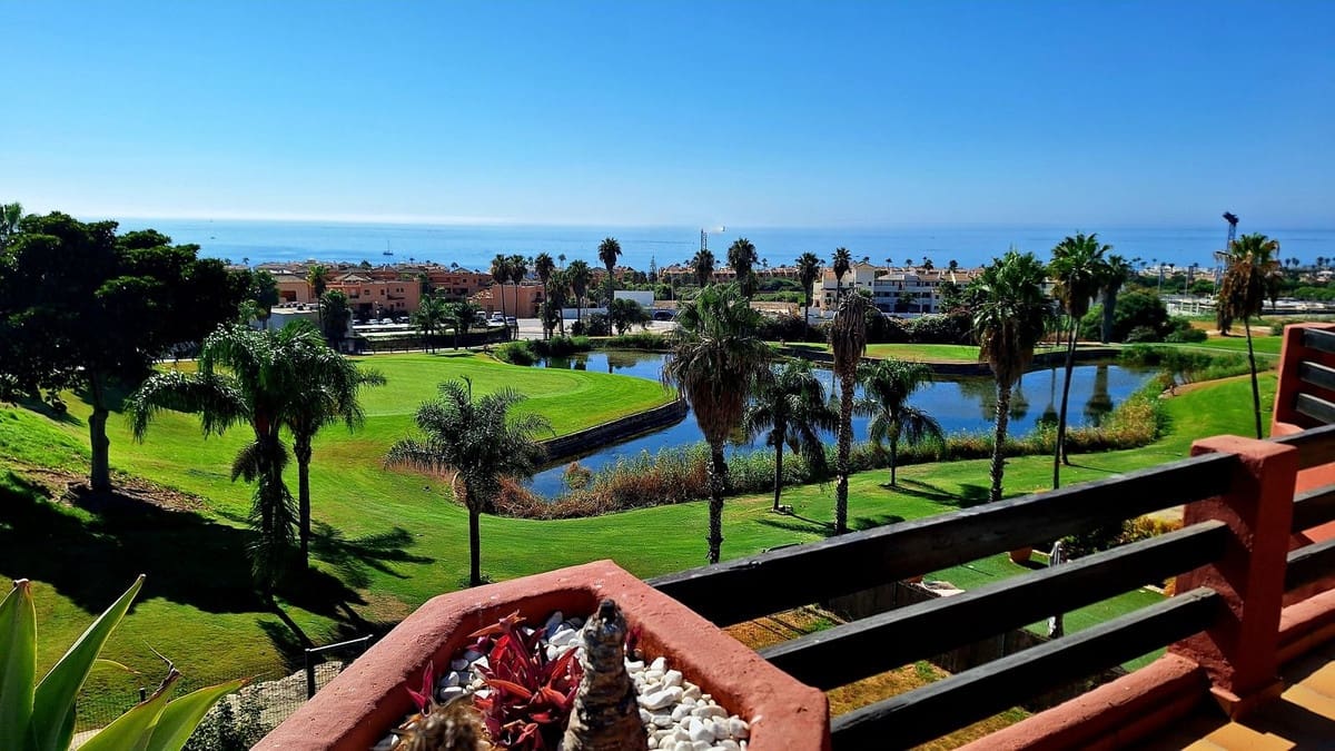 2 bedroom Apartment for sale in Bahia de Casares with pool - € 460,000 (Ref: 10021742)