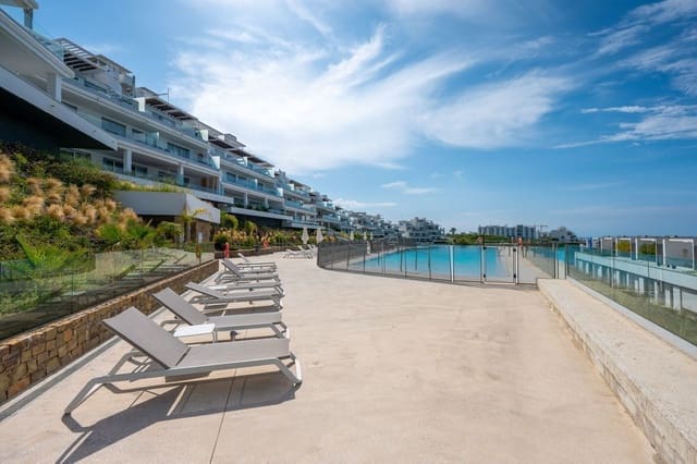 3 soveværelse Byhus til salg i Cancelada, Estepona med swimmingpool garage - € 620.000 (Ref: 10021743)