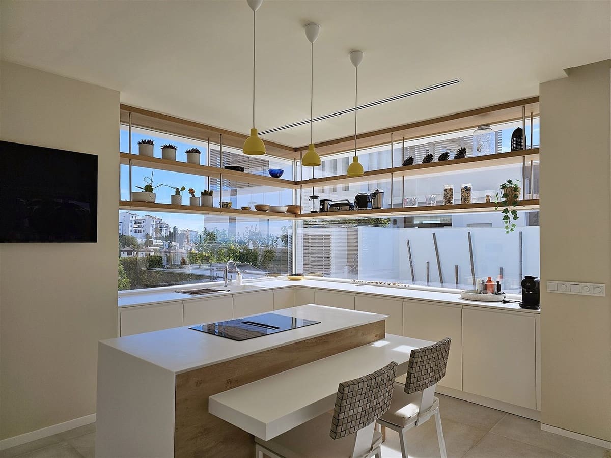 Chalet de 5 habitaciones en Riviera del Sol en venta con piscina garaje - 1.650.000 € (Ref: 10021745)