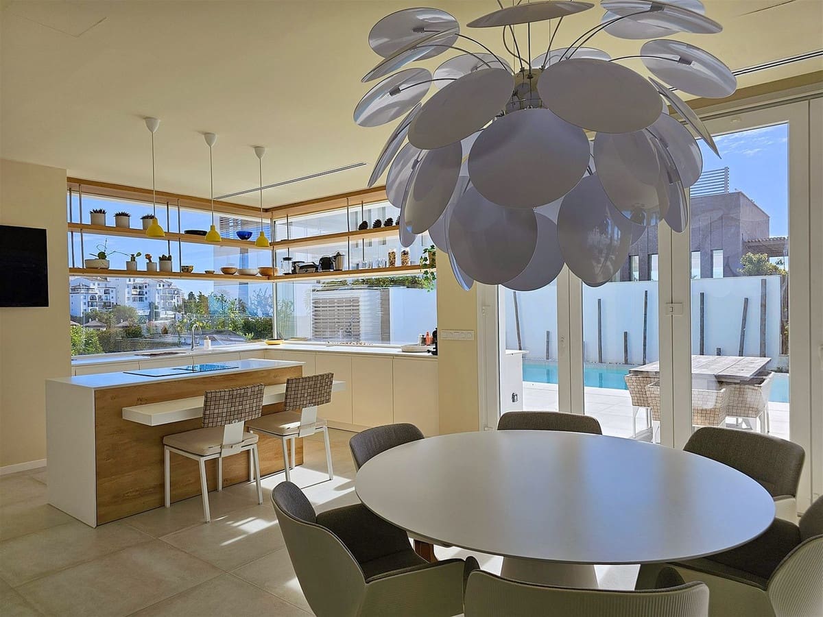 Chalet de 5 habitaciones en Riviera del Sol en venta con piscina garaje - 1.650.000 € (Ref: 10021745)