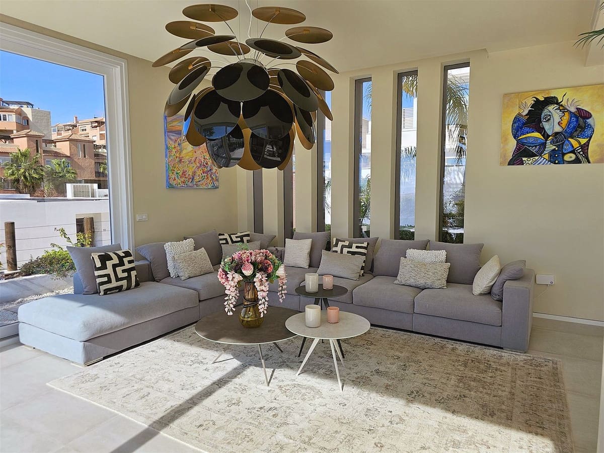 Chalet de 5 habitaciones en Riviera del Sol en venta con piscina garaje - 1.650.000 € (Ref: 10021745)