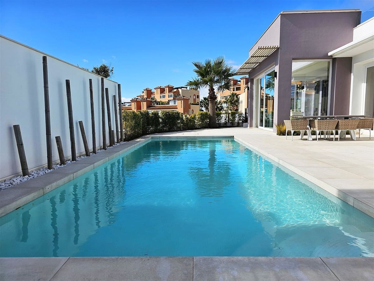 Chalet de 5 habitaciones en Riviera del Sol en venta con piscina garaje - 1.650.000 € (Ref: 10021745)