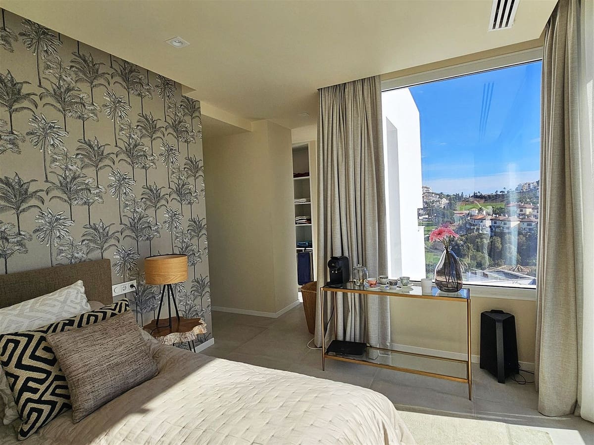 Chalet de 5 habitaciones en Riviera del Sol en venta con piscina garaje - 1.650.000 € (Ref: 10021745)