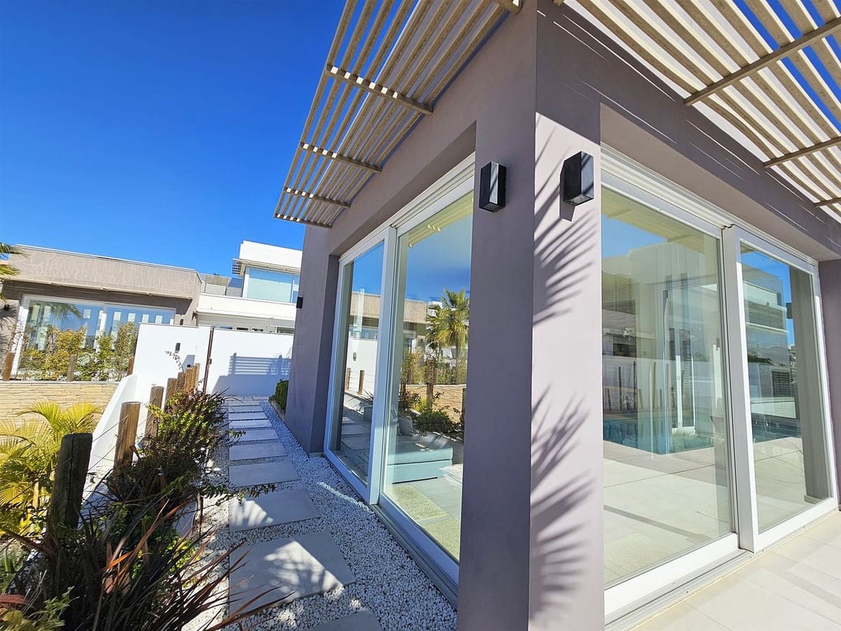 Chalet de 5 habitaciones en Riviera del Sol en venta con piscina garaje - 1.650.000 € (Ref: 10021745)