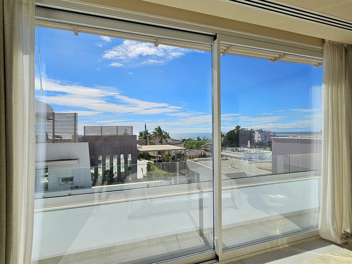 Chalet de 5 habitaciones en Riviera del Sol en venta con piscina garaje - 1.650.000 € (Ref: 10021745)