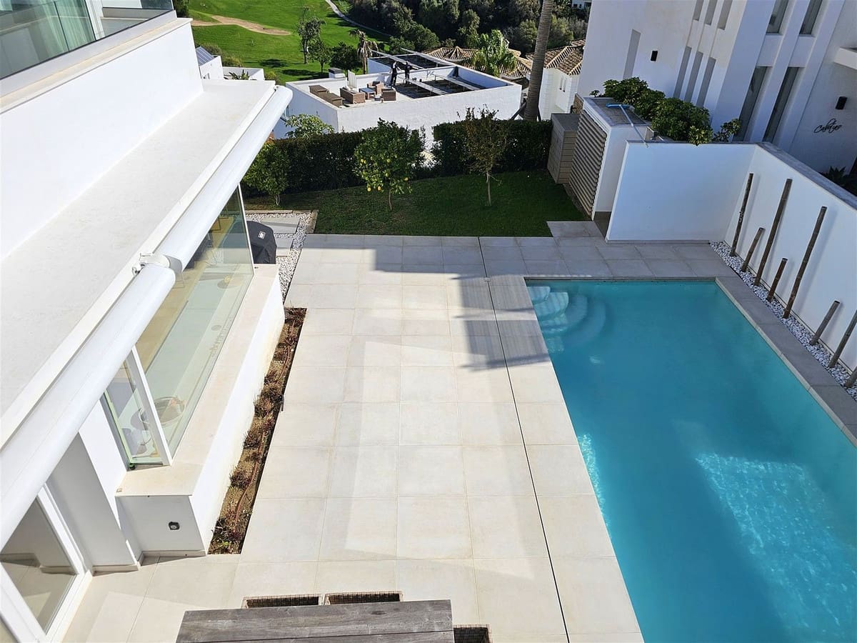 Chalet de 5 habitaciones en Riviera del Sol en venta con piscina garaje - 1.650.000 € (Ref: 10021745)