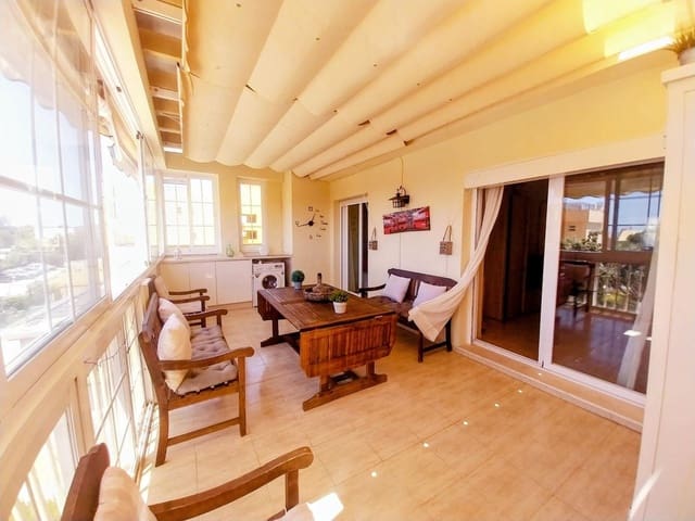 1 bedroom Apartment for sale in Calahonda, Mijas with pool - € 319,500 (Ref: 10021746)