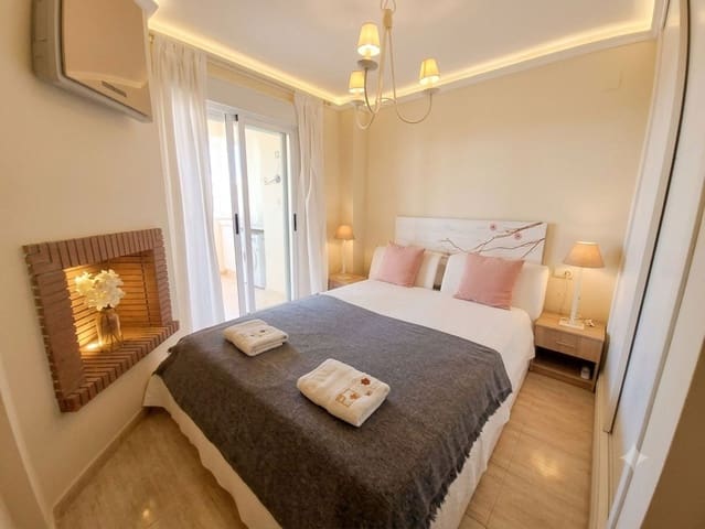 1 bedroom Apartment for sale in Calahonda, Mijas with pool - € 319,500 (Ref: 10021746)
