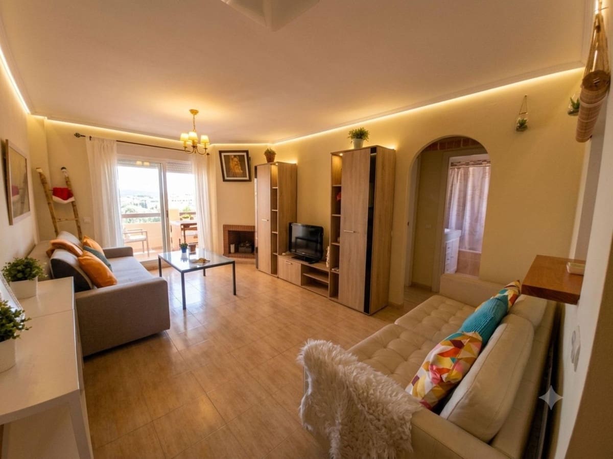 1 bedroom Apartment for sale in Calahonda with pool - € 319,500 (Ref: 10021746)