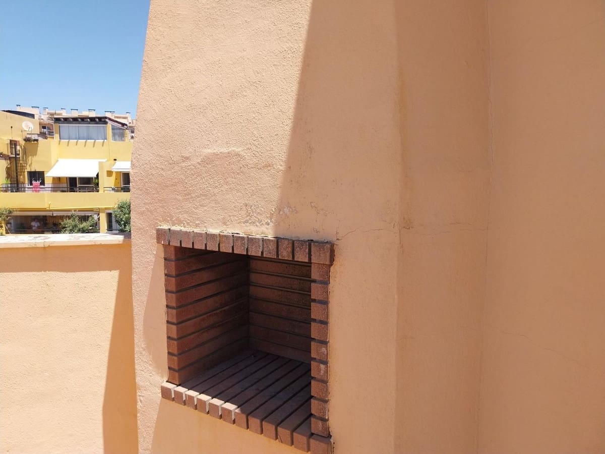 1 bedroom Apartment for sale in Calahonda with pool - € 319,500 (Ref: 10021746)