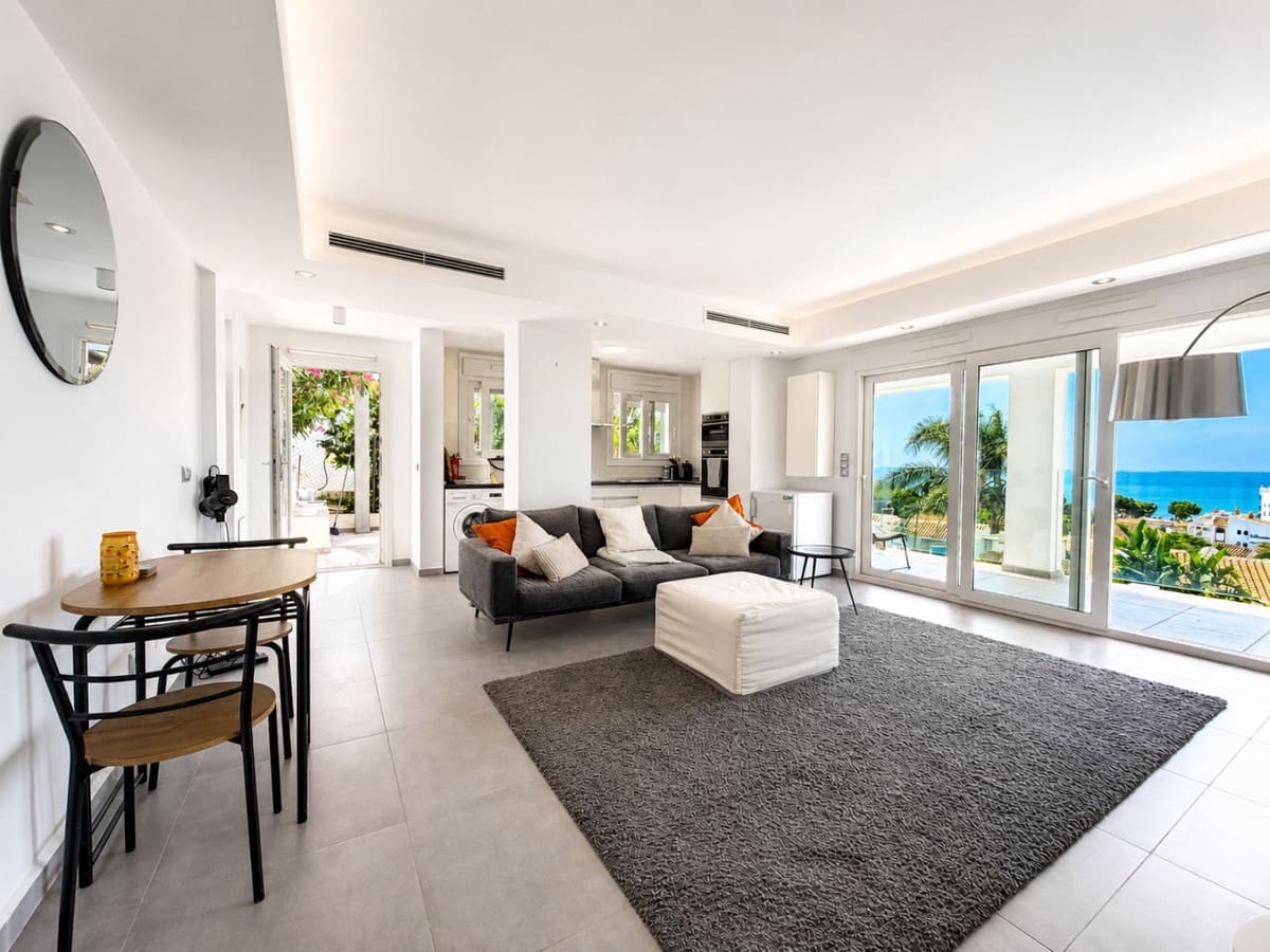 Chalet de 4 habitaciones en La Cala de Mijas en venta con piscina garaje - 2.095.000 € (Ref: 10021747)