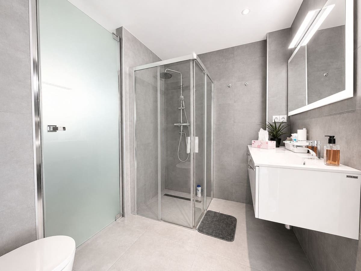 Chalet de 4 habitaciones en La Cala de Mijas en venta con piscina garaje - 2.095.000 € (Ref: 10021747)