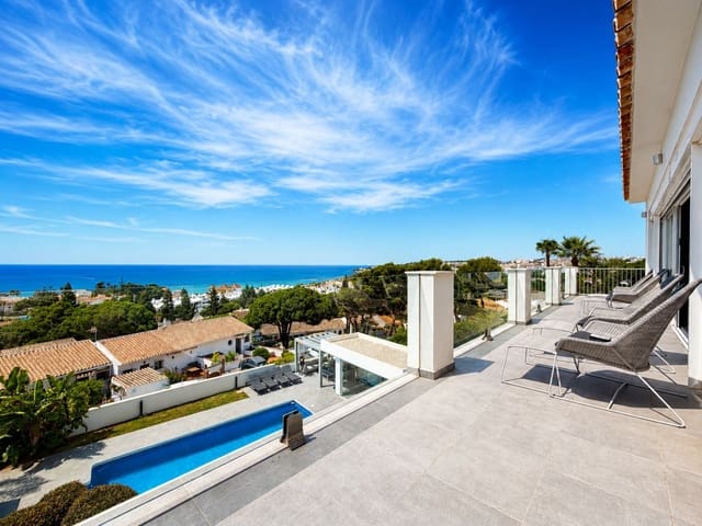 Chalet de 4 habitaciones en La Cala de Mijas, Mijas en venta con piscina garaje - 2.095.000 € (Ref: 10021747)