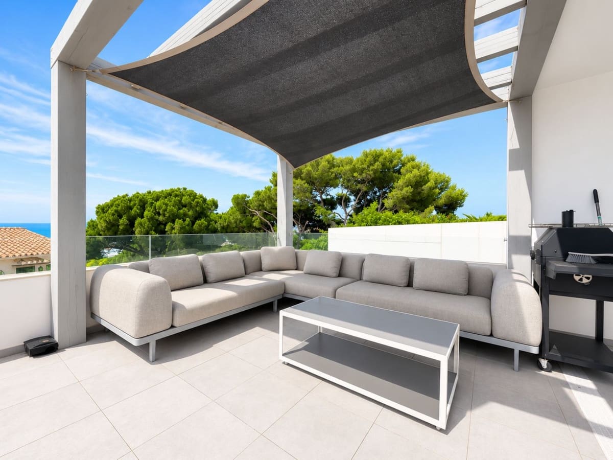 Chalet de 4 habitaciones en La Cala de Mijas en venta con piscina garaje - 2.095.000 € (Ref: 10021747)