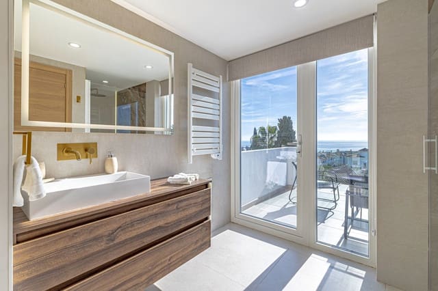 3 sovrum Villa till salu i Riviera del Sol, Mijas med pool - 1 450 000 € (Ref: 10021748)