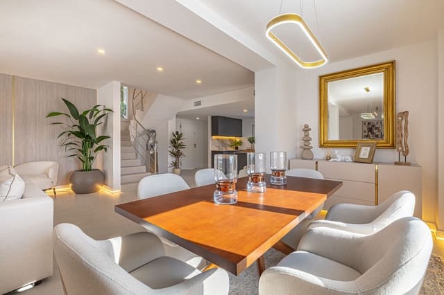 3 sovrum Villa till salu i Riviera del Sol, Mijas med pool - 1 450 000 € (Ref: 10021748)