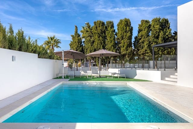3 sovrum Villa till salu i Riviera del Sol, Mijas med pool - 1 450 000 € (Ref: 10021748)