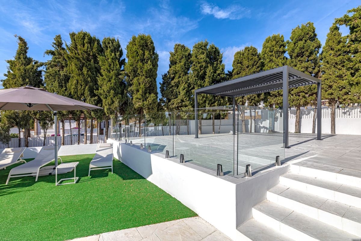 3 sovrum Villa till salu i Riviera del Sol med pool - 1 450 000 € (Ref: 10021748)