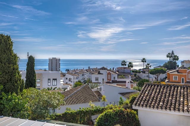 3 sovrum Villa till salu i Riviera del Sol, Mijas med pool - 1 450 000 € (Ref: 10021748)