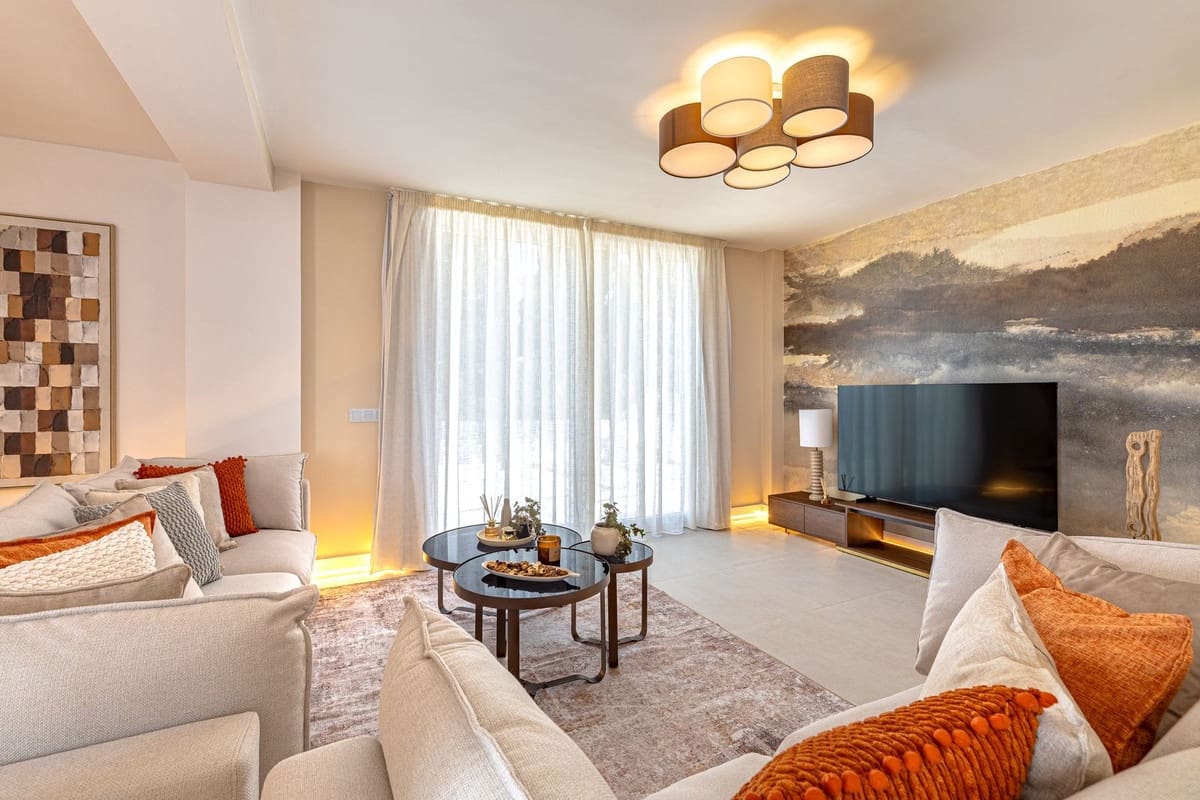 3 sovrum Villa till salu i Riviera del Sol med pool - 1 450 000 € (Ref: 10021748)
